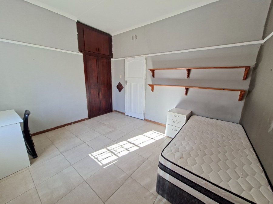 6 Bedroom Property for Sale in Park West Free State